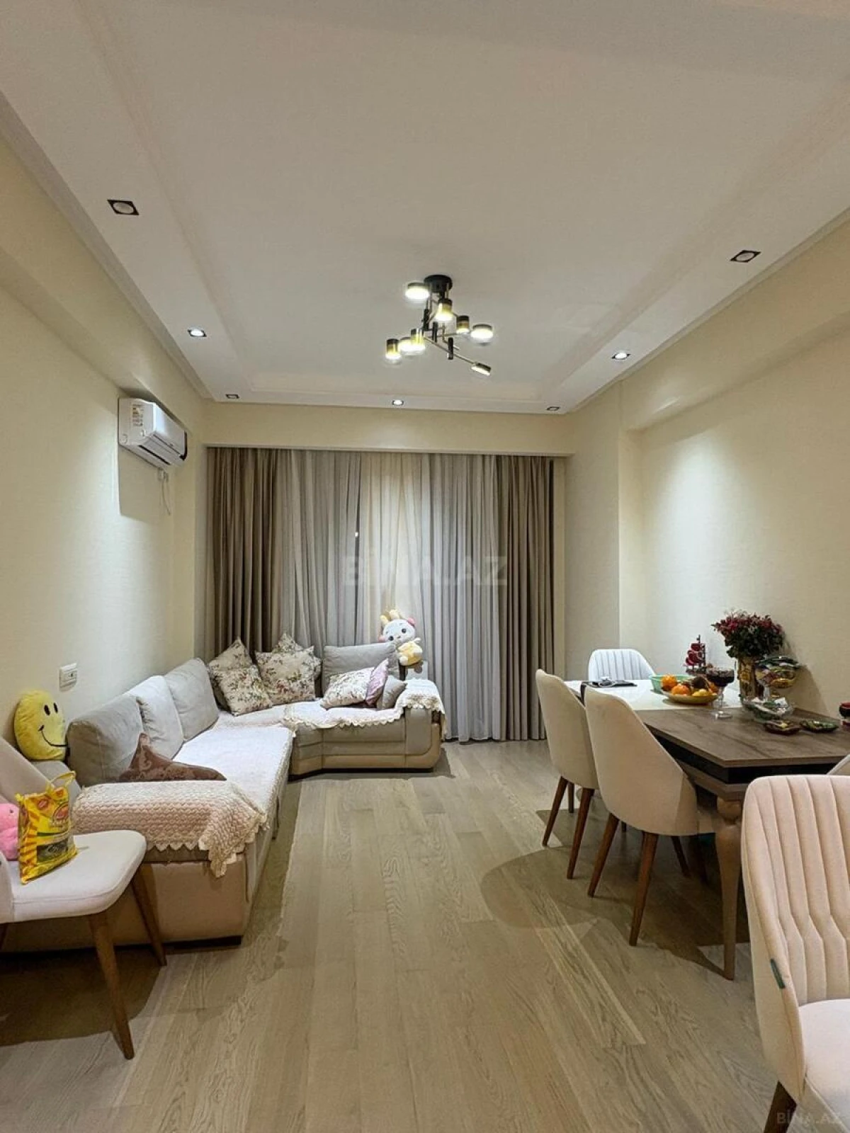 Satılır 2 otaqlı mənzil 49 m²