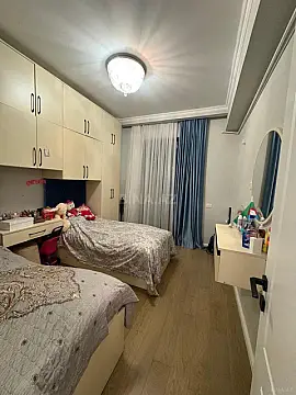 Satılır 2 otaqlı mənzil 49 m²