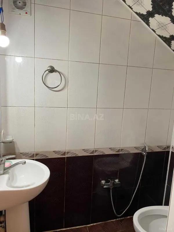 Satılır 5 otaqlı həyət evi 290 m²