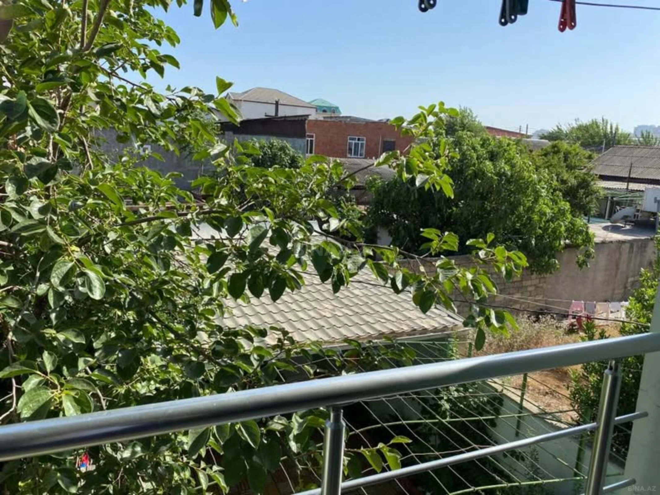 Satılır 5 otaqlı həyət evi 290 m²