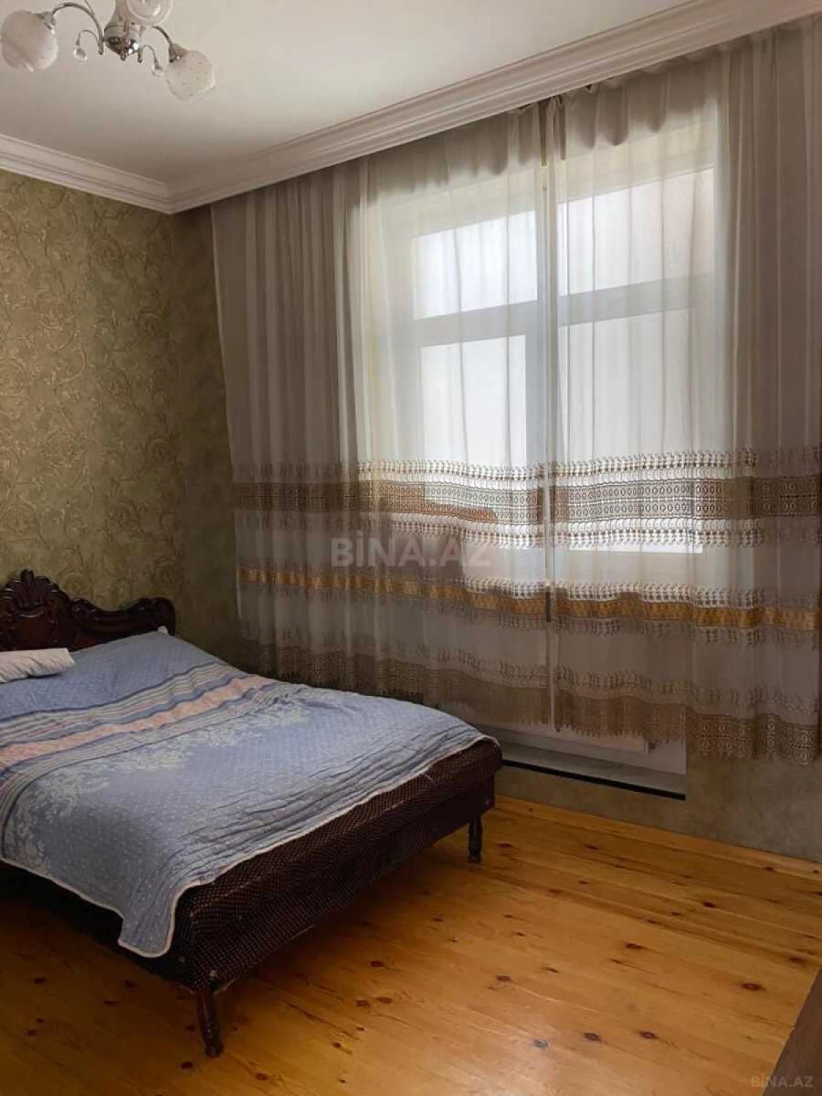 Satılır 5 otaqlı həyət evi 290 m²