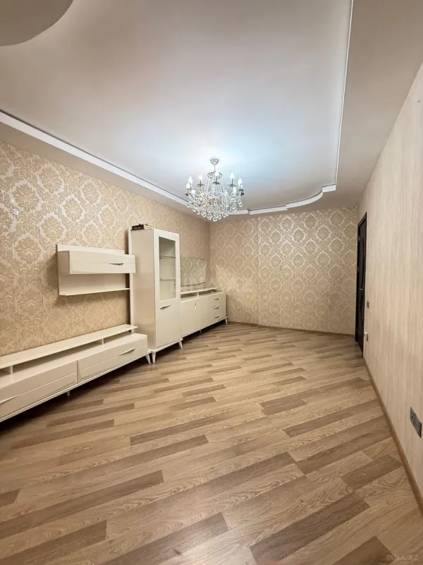Satılır 2 otaqlı mənzil 76 m²
