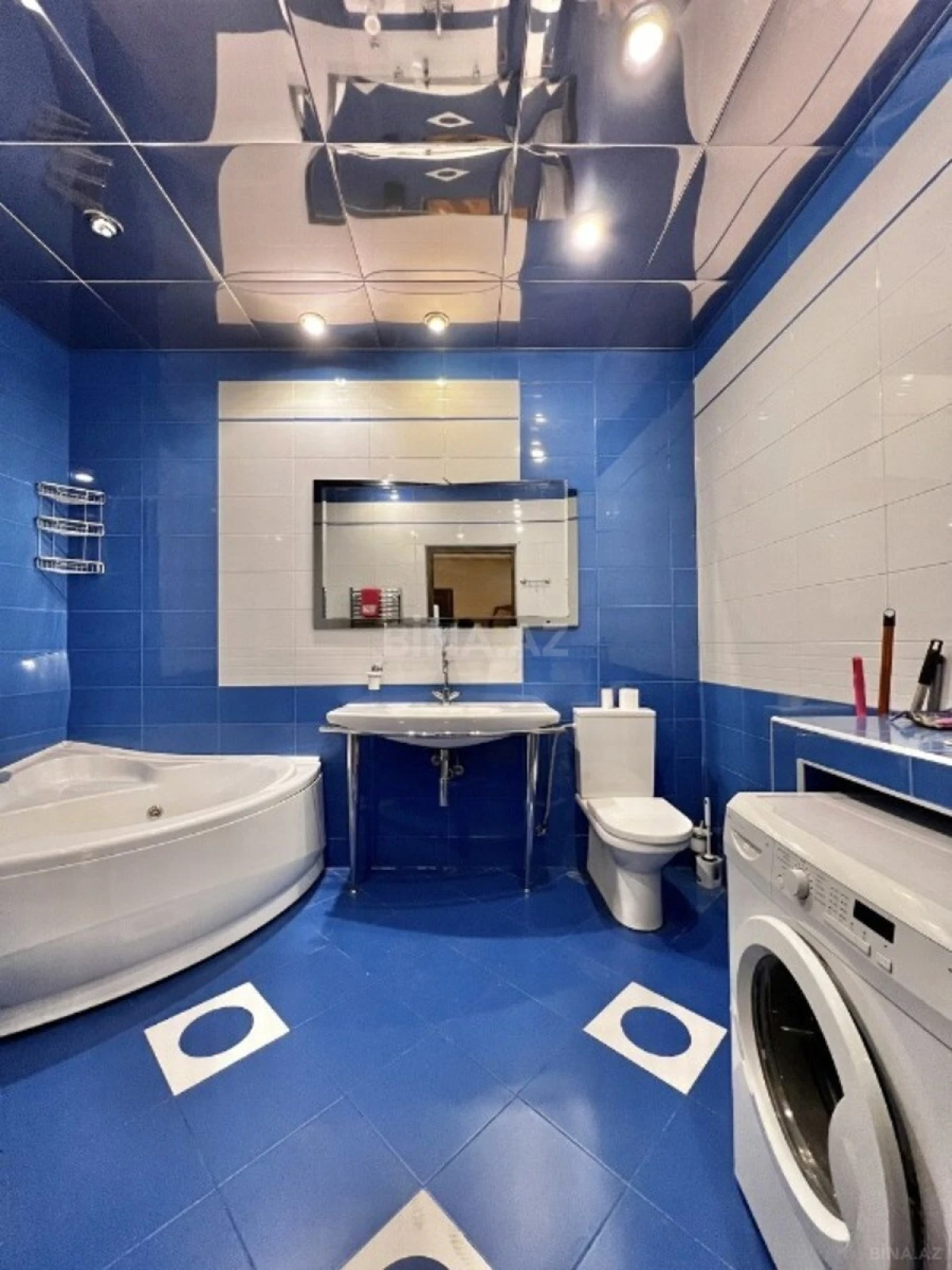 Satılır 3 otaqlı mənzil 165 m²