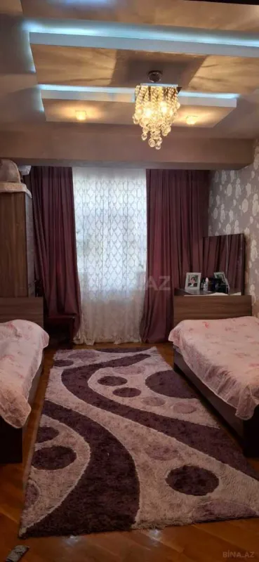 Satılır 2 otaqlı mənzil 105 m²