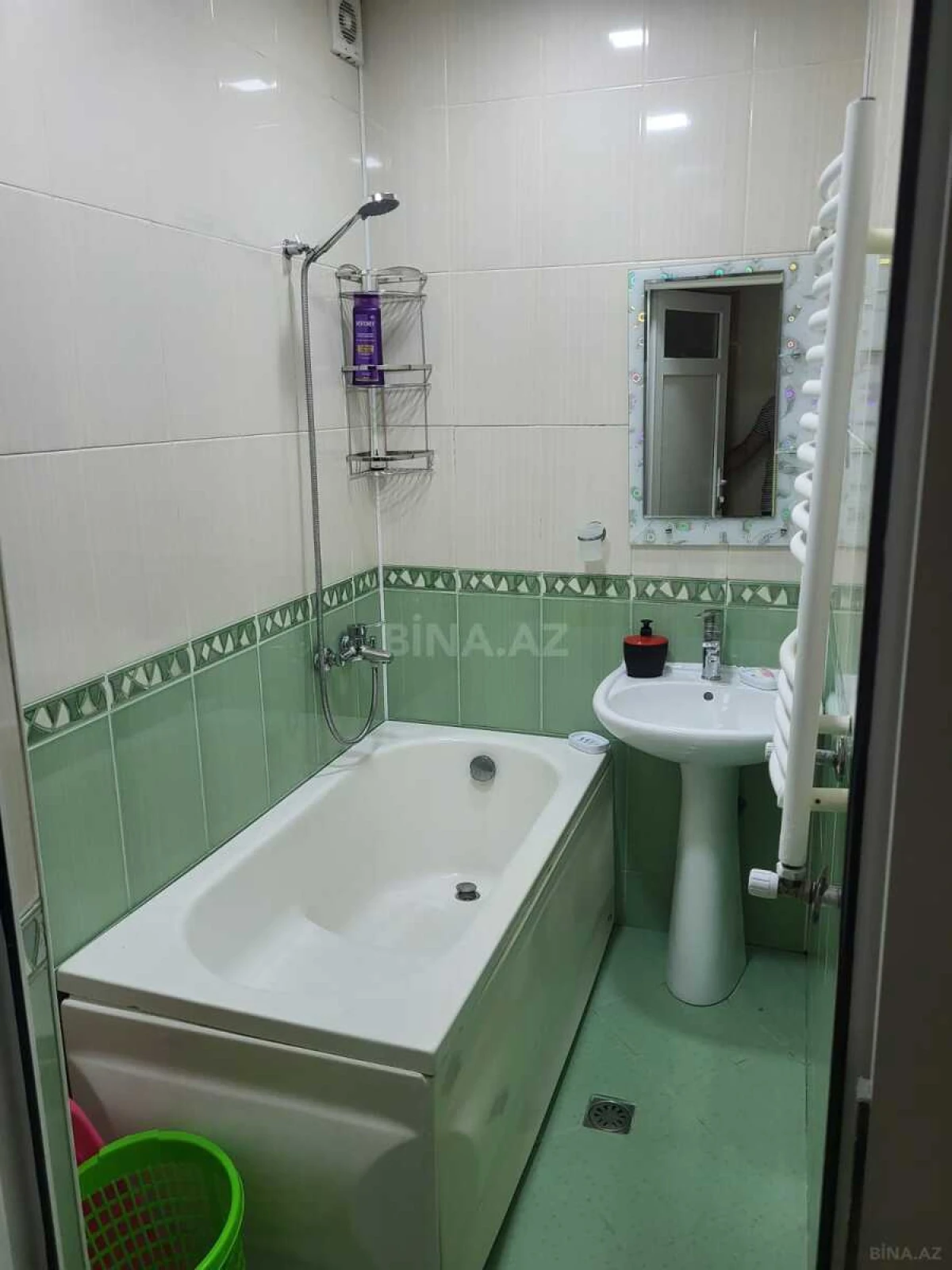 Kirayə verilir 2 otaqlı mənzil 70 m²