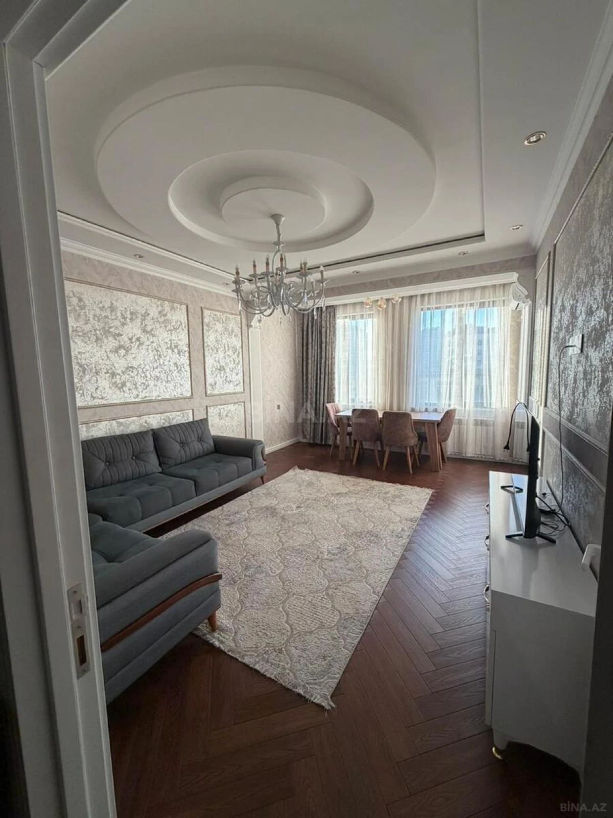 Kirayə verilir 2 otaqlı mənzil 70 m²