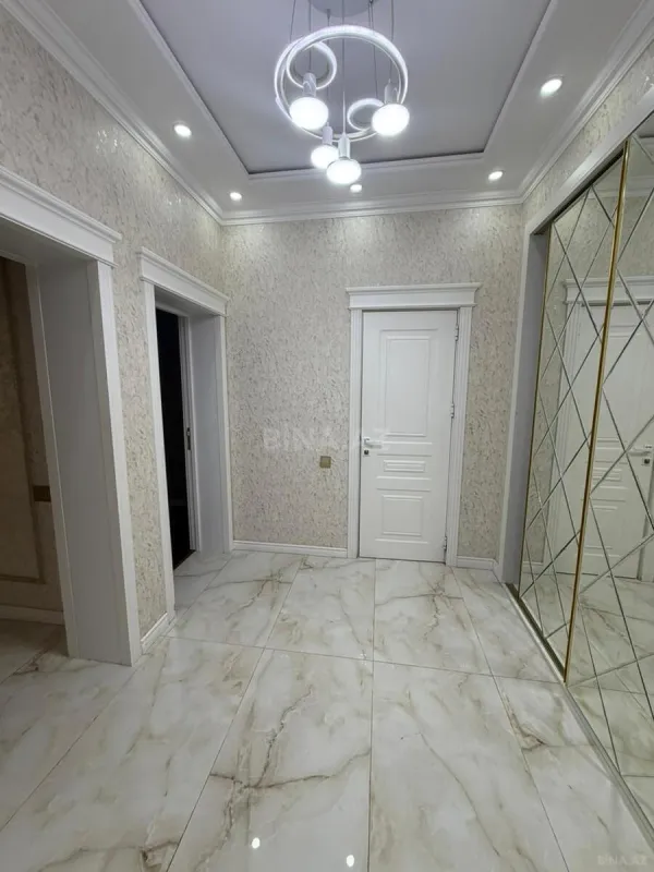 Kirayə verilir 2 otaqlı mənzil 70 m²