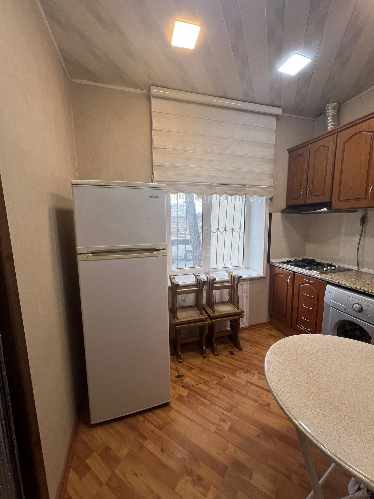 Kirayə verilir 2 otaqlı mənzil 45 m²