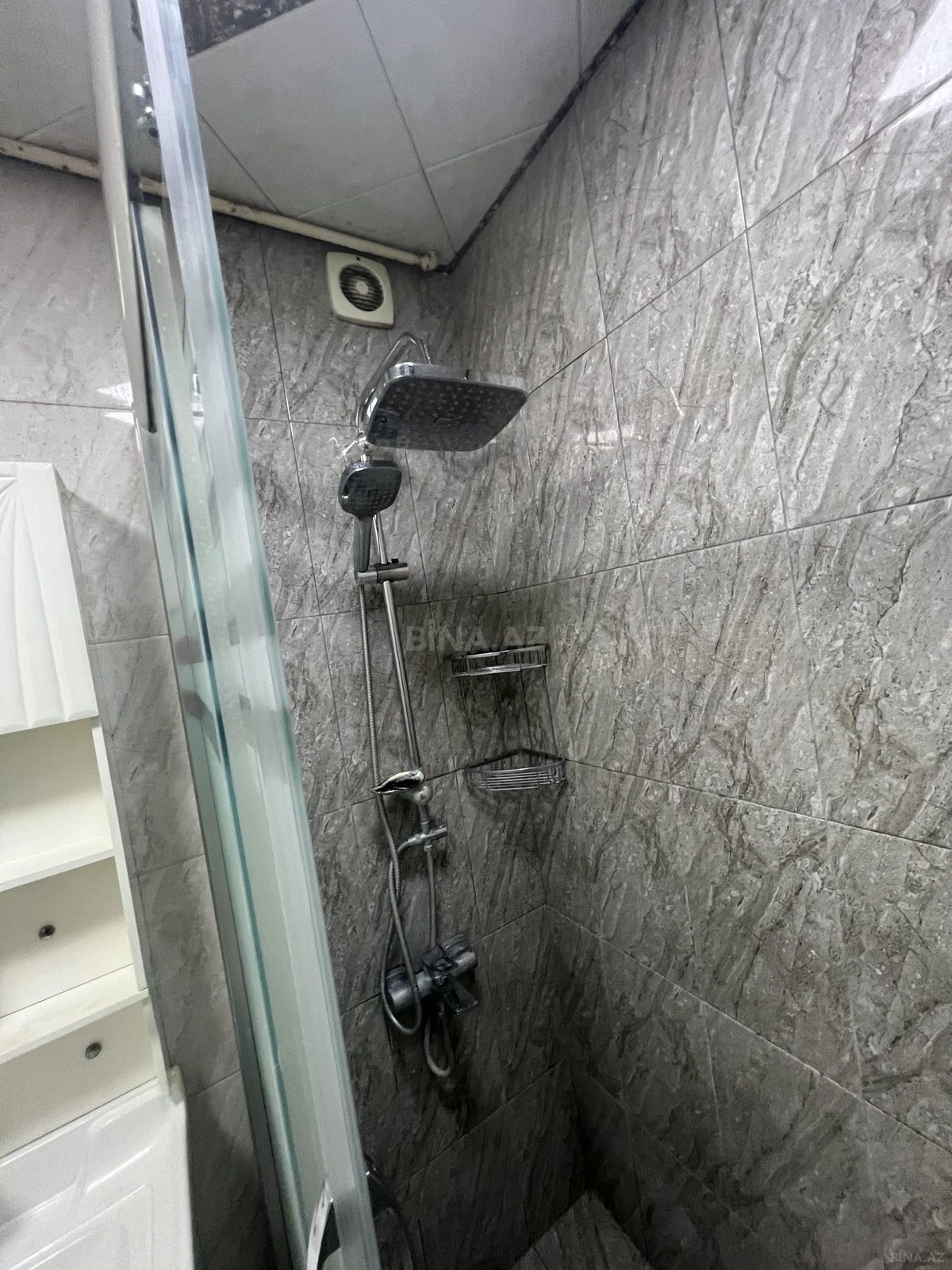 Kirayə verilir 2 otaqlı mənzil 45 m²