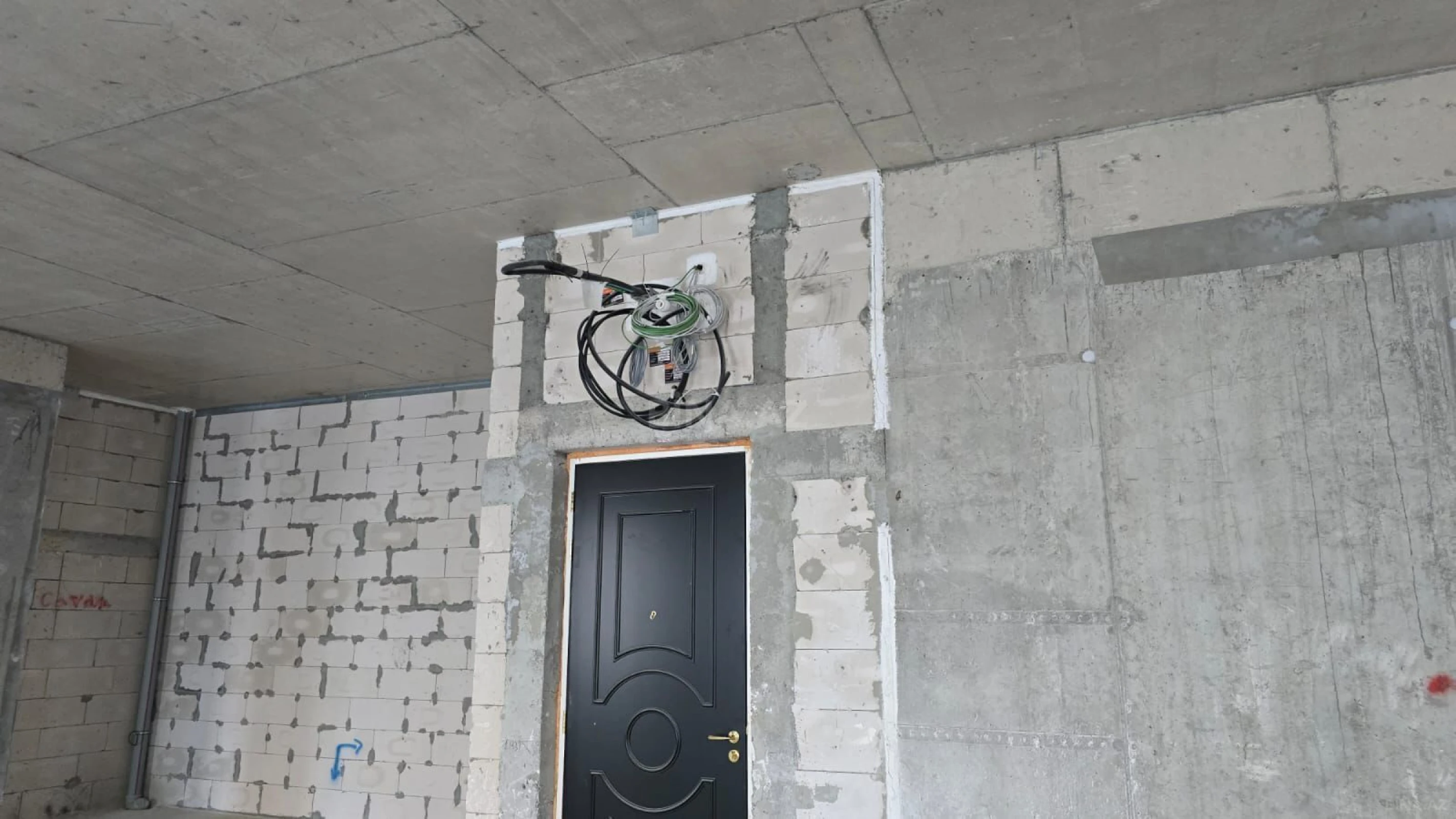 Satılır 3 otaqlı mənzil 145 m²