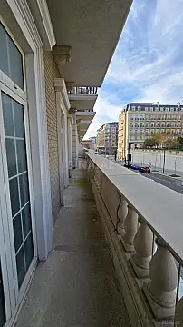 Satılır 3 otaqlı mənzil 145 m²