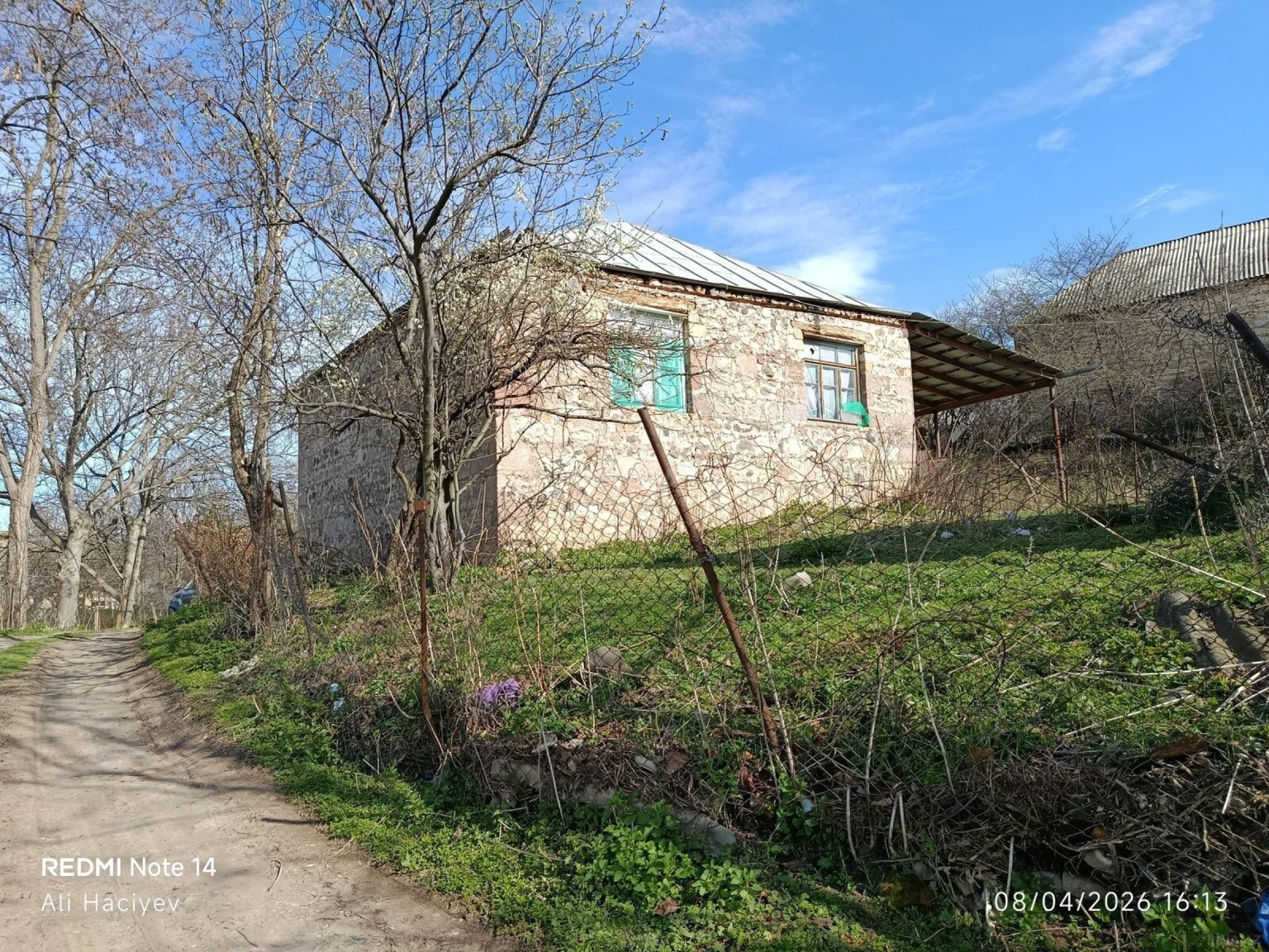 Satılır 4 otaqlı həyət evi 80 m²