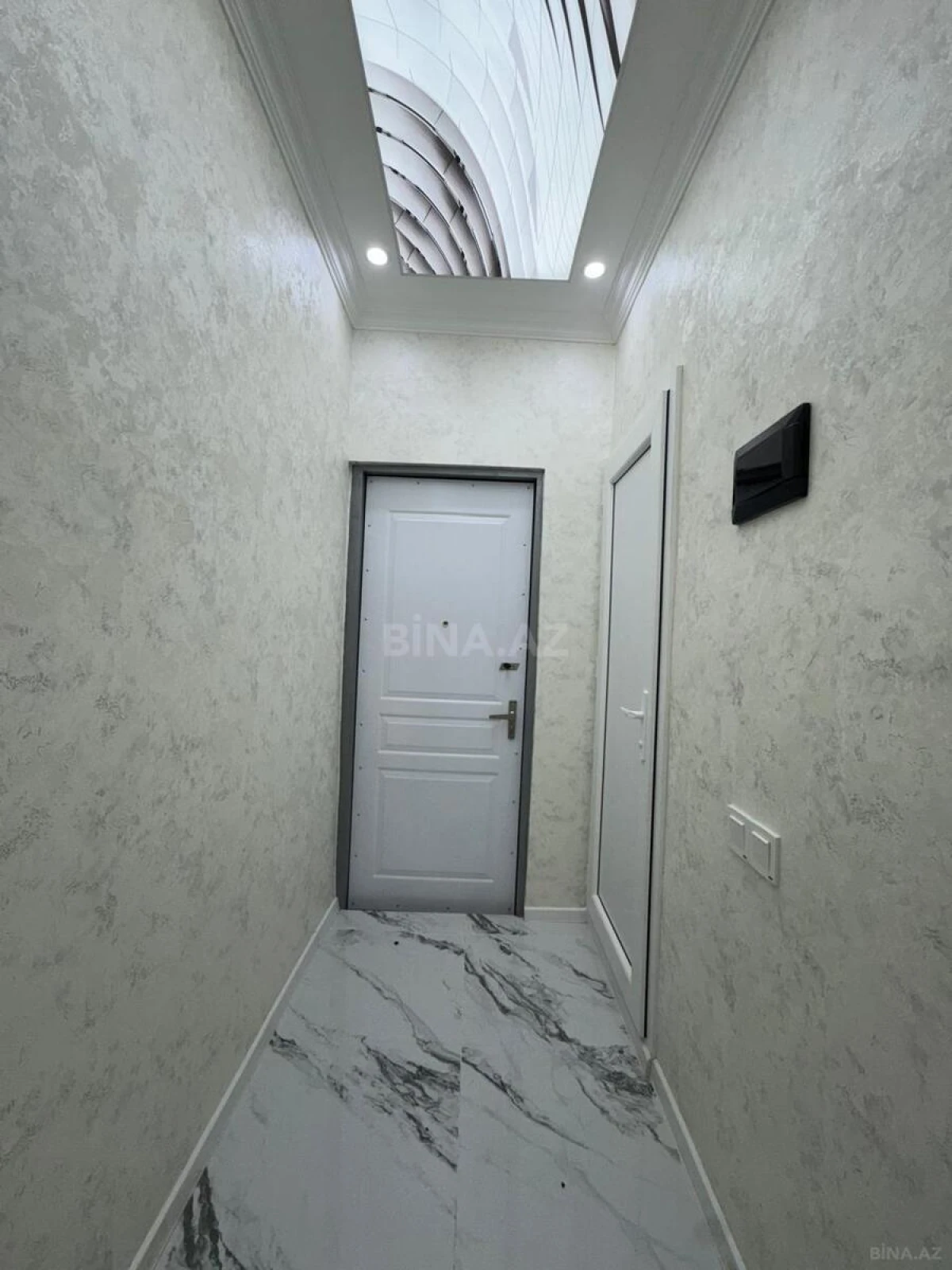 Satılır 2 otaqlı mənzil 55 m²