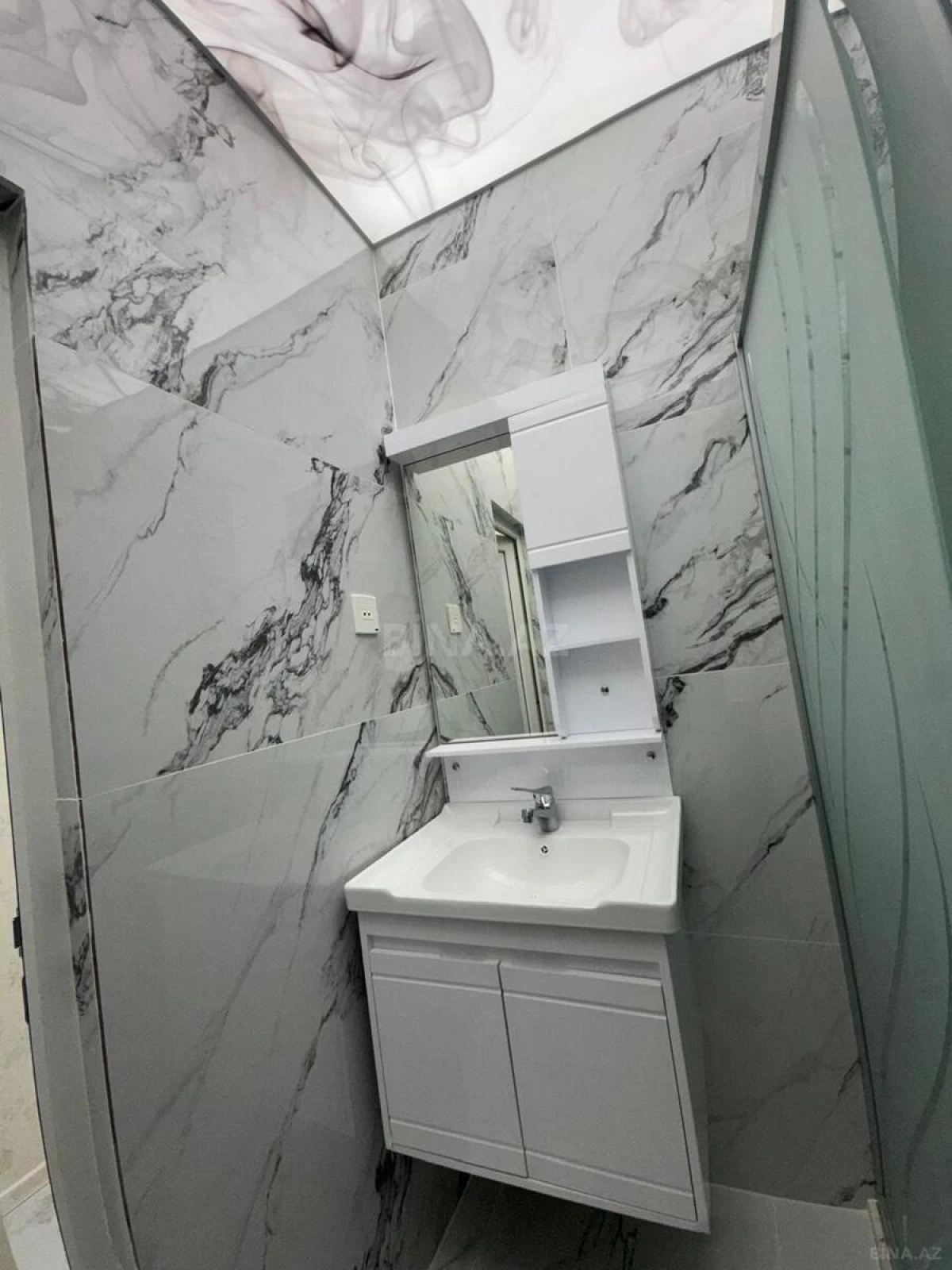 Satılır 2 otaqlı mənzil 55 m²