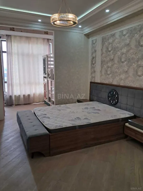 Kirayə verilir 2 otaqlı mənzil 90 m²