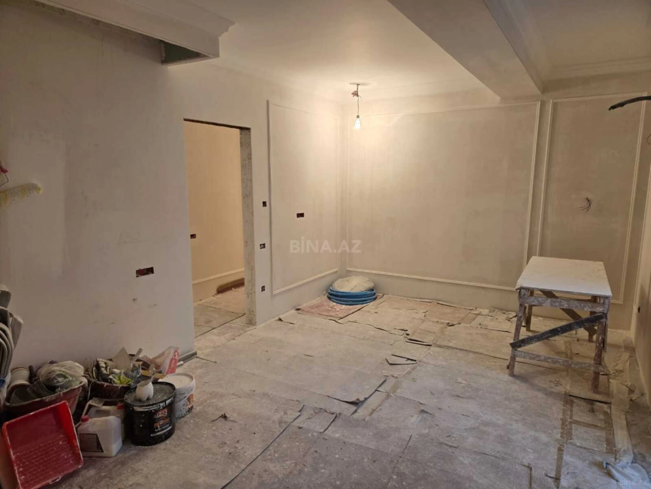 Satılır 3 otaqlı mənzil 138 m²