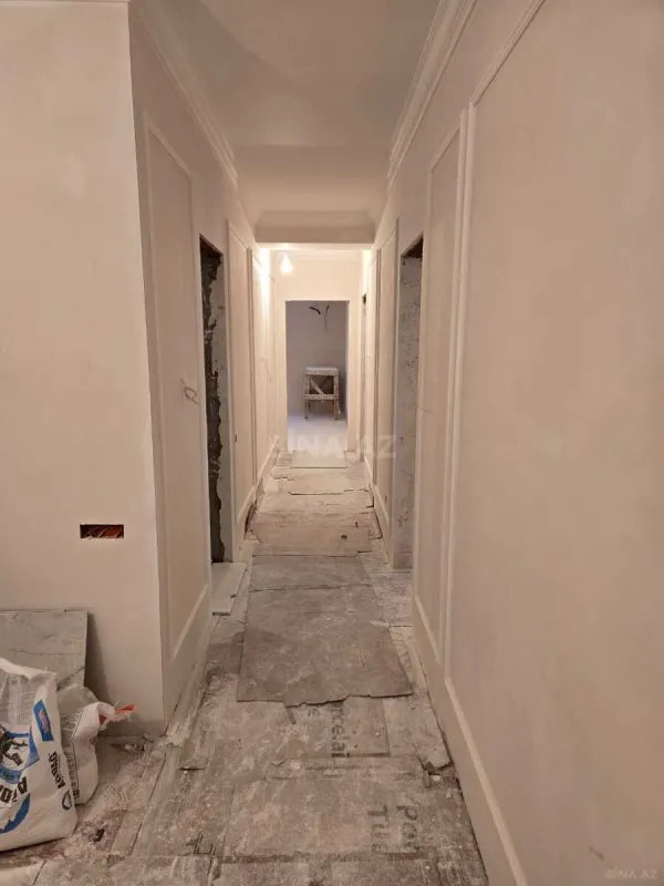 Satılır 3 otaqlı mənzil 138 m²