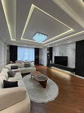 Satılır 4 otaqlı mənzil 153 m²