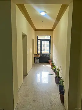 Satılır 4 otaqlı mənzil 171 m²