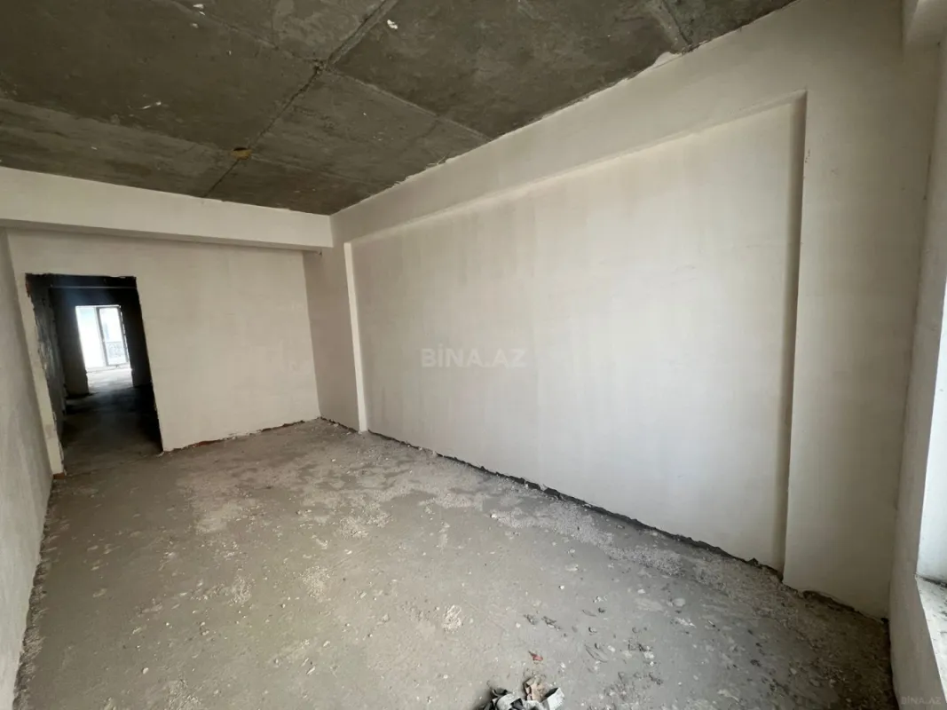Satılır 4 otaqlı mənzil 171 m²