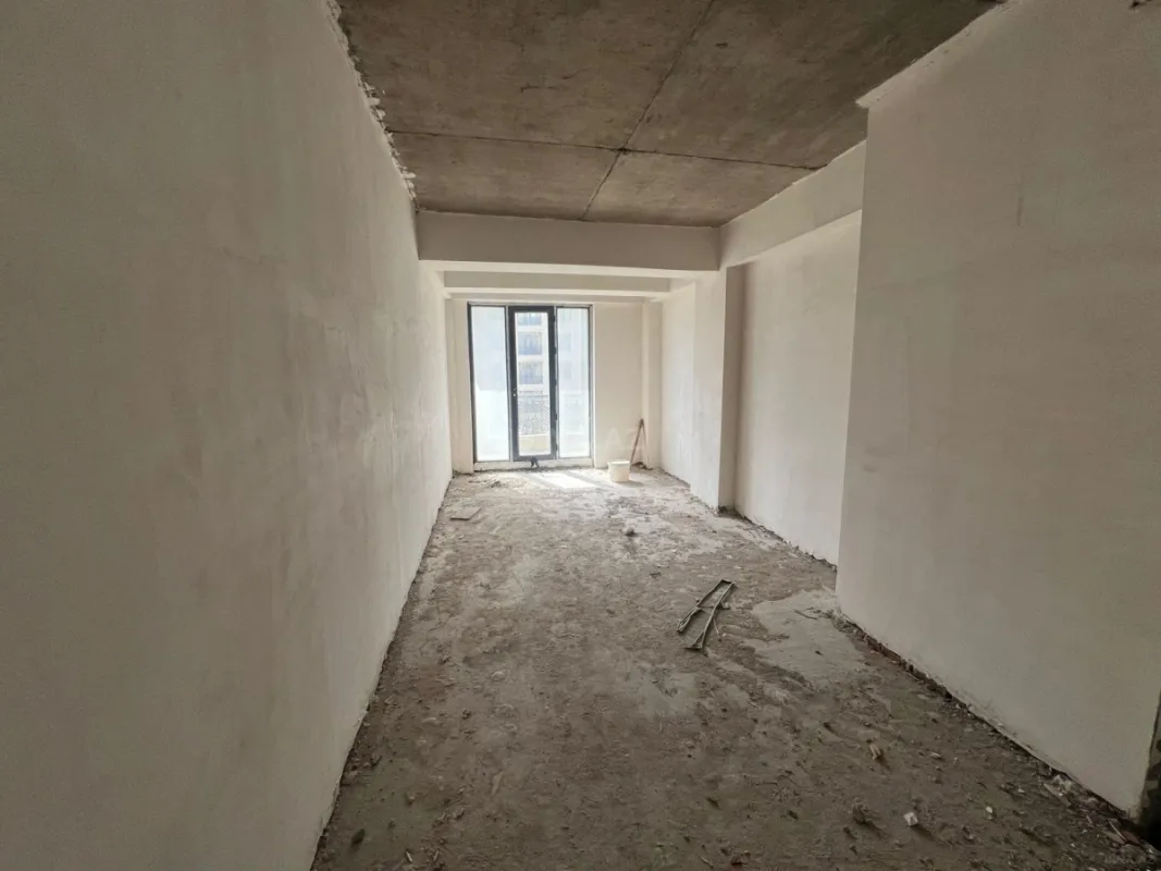 Satılır 4 otaqlı mənzil 171 m²