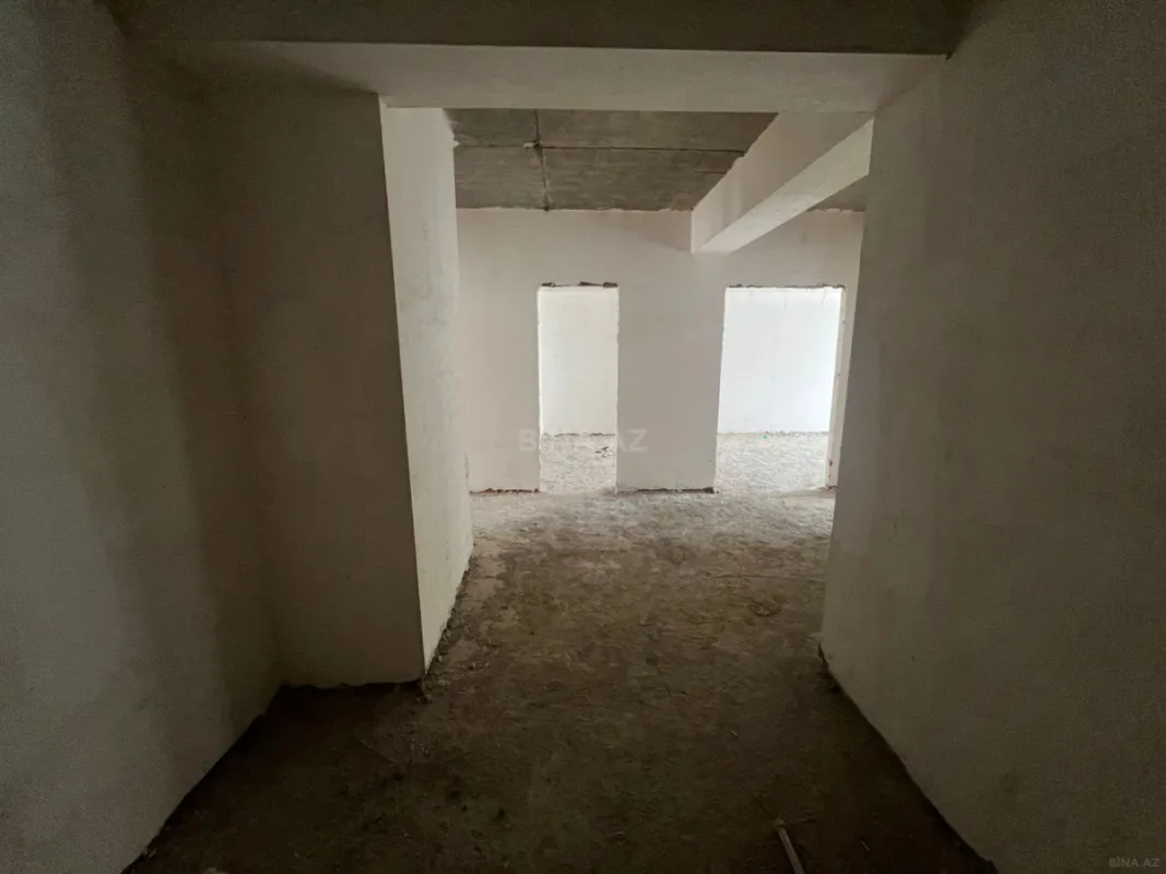Satılır 4 otaqlı mənzil 171 m²