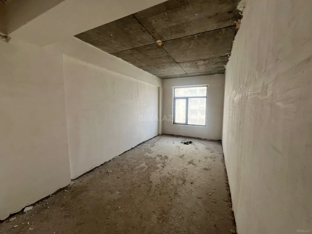 Satılır 4 otaqlı mənzil 171 m²