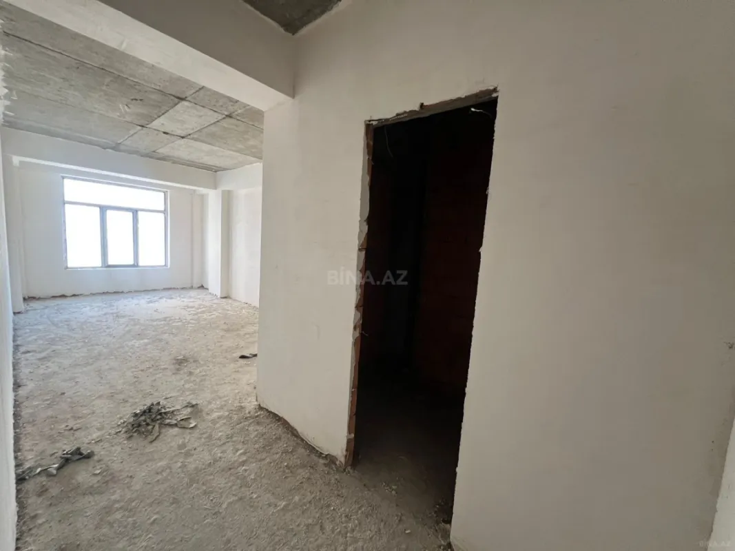 Satılır 4 otaqlı mənzil 171 m²