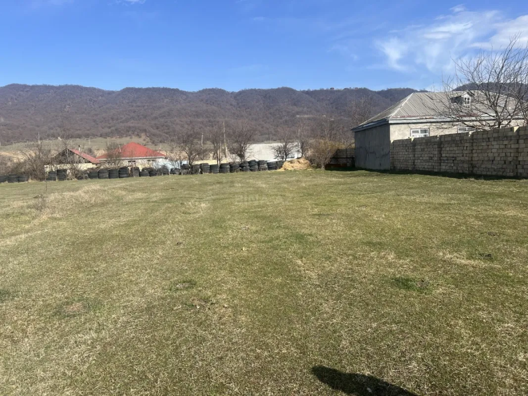 Satılır torpaq sahəsi 25 m²