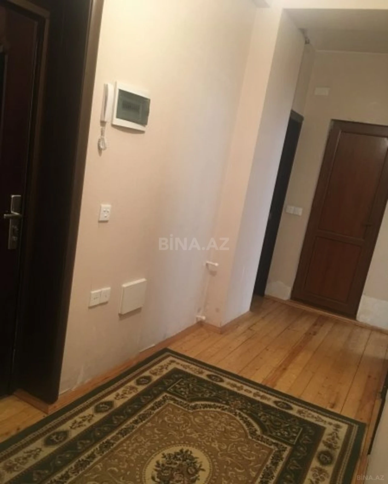 Kirayə verilir 2 otaqlı mənzil 66 m²