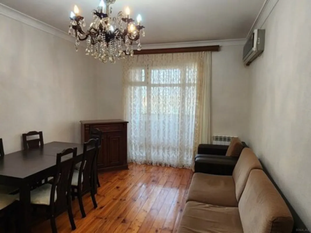 Kirayə verilir 2 otaqlı mənzil 66 m²