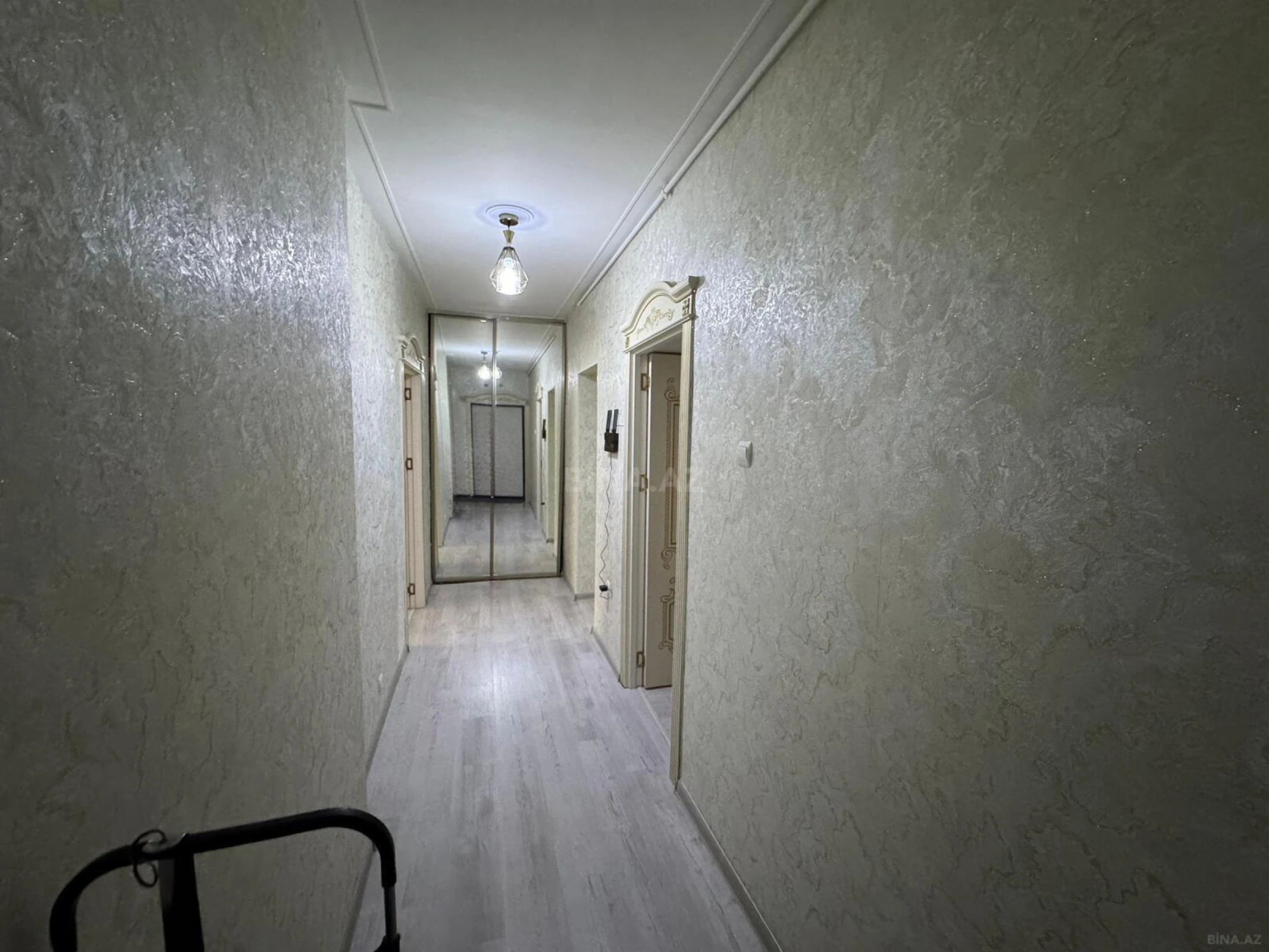 Satılır 3 otaqlı mənzil 64 m²