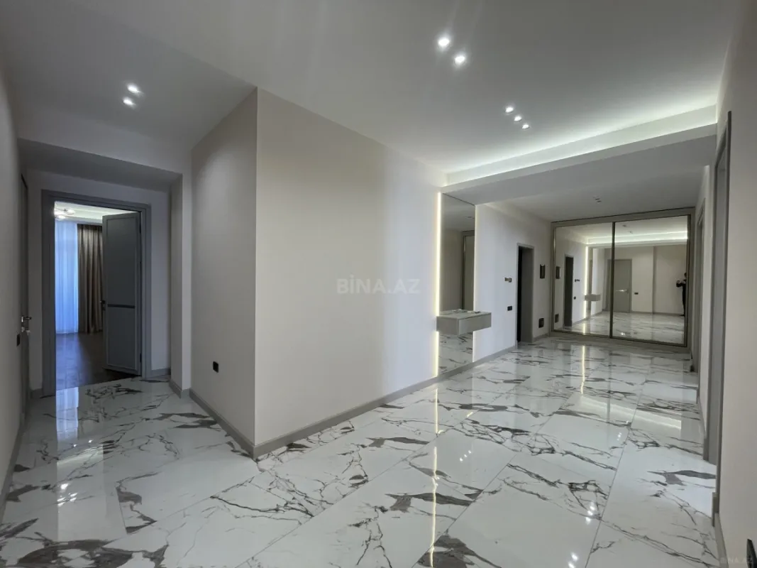 Satılır 3 otaqlı mənzil 150 m²