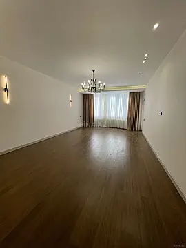 Satılır 3 otaqlı mənzil 150 m²