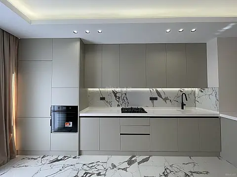 Satılır 3 otaqlı mənzil 150 m²