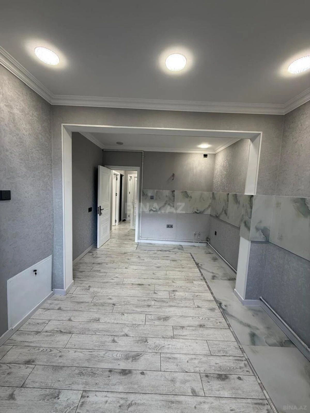 Satılır 2 otaqlı mənzil 60 m²