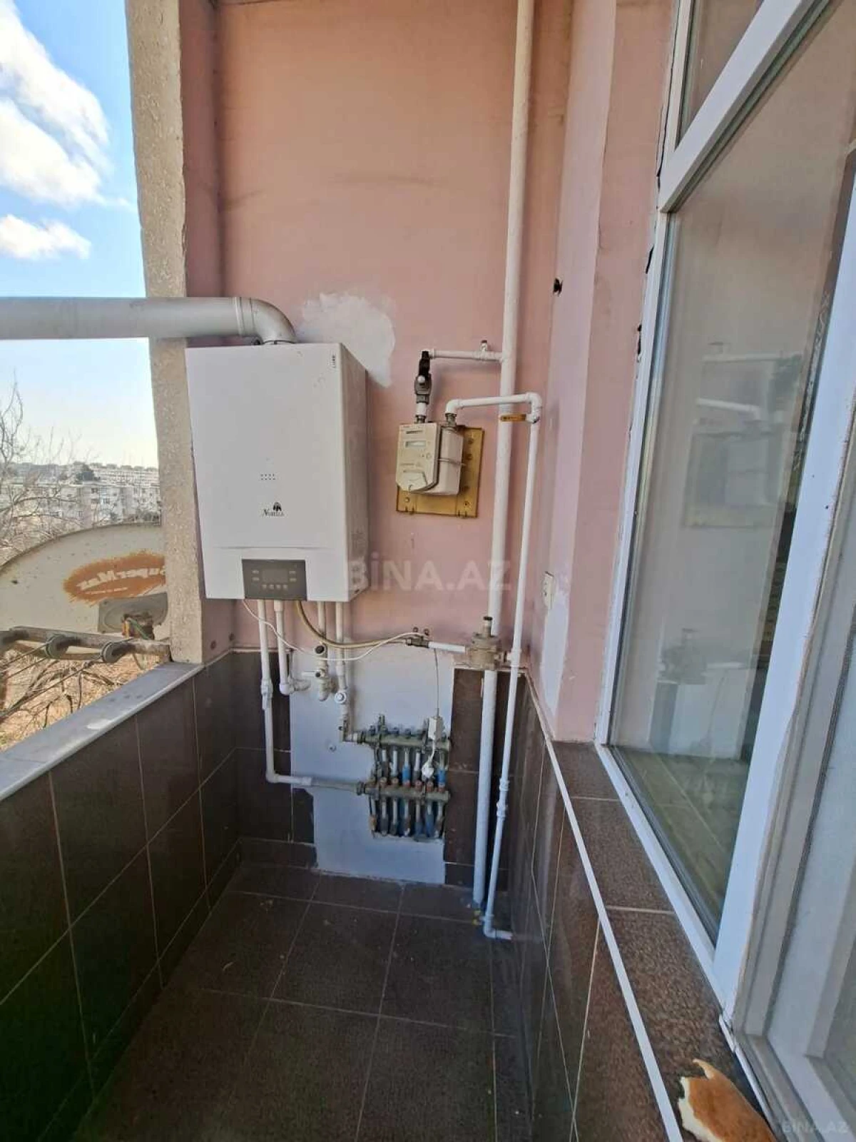 Satılır 3 otaqlı mənzil 110 m²