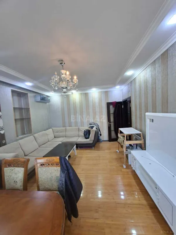 Satılır 3 otaqlı mənzil 110 m²