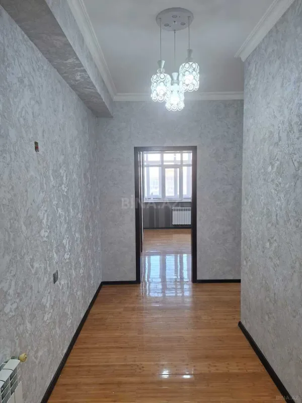 Satılır 3 otaqlı mənzil 110 m²