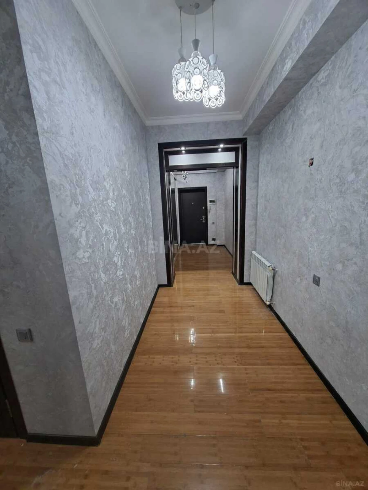 Satılır 3 otaqlı mənzil 110 m²