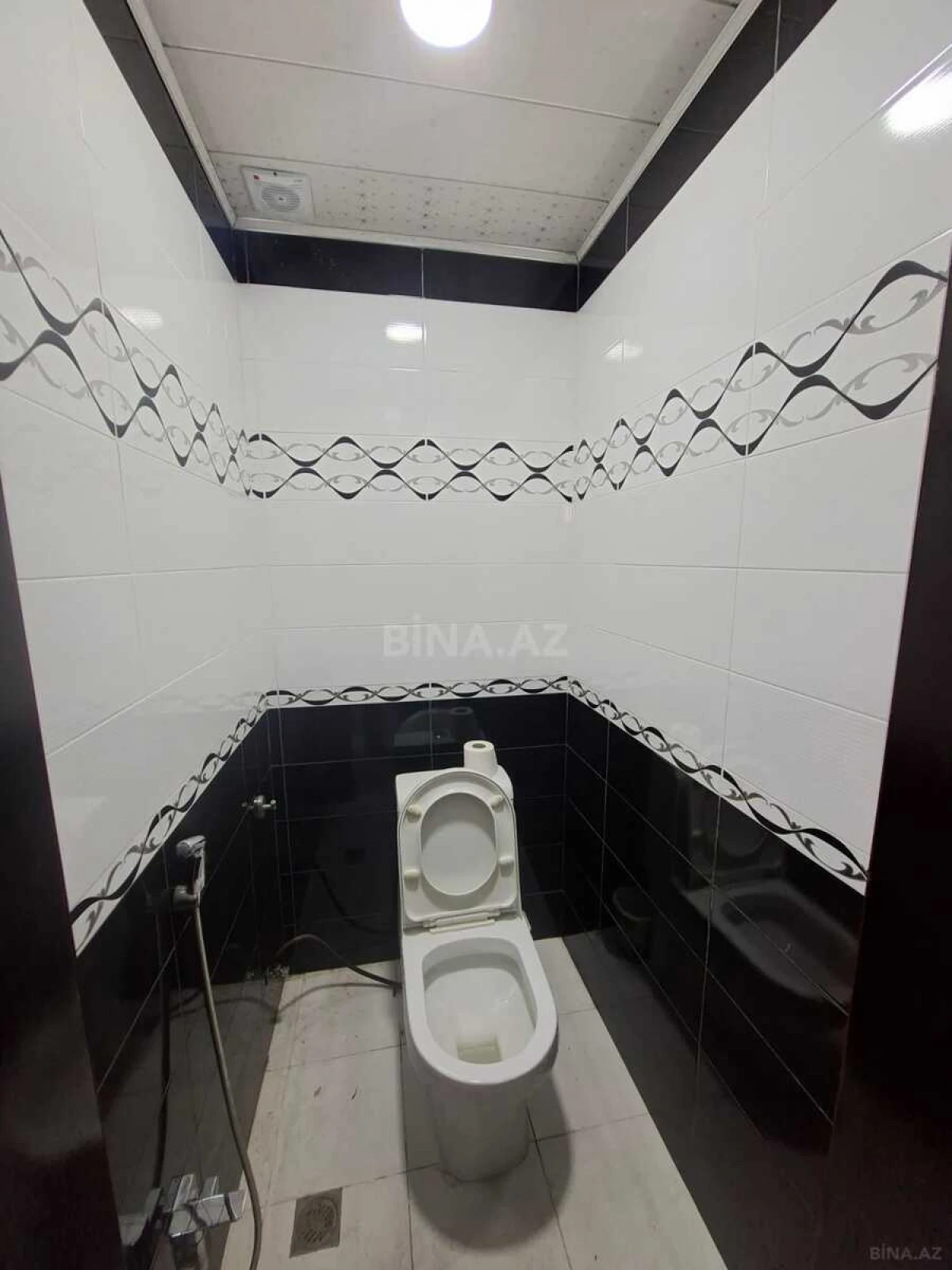 Satılır 3 otaqlı mənzil 110 m²