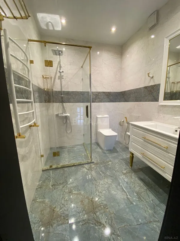 Kirayə verilir 6 otaqlı həyət evi 350 m²