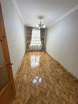 Kirayə verilir 2 otaqlı mənzil 45 m²