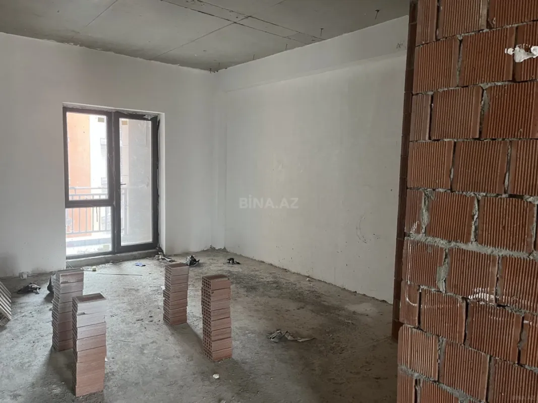 Satılır 3 otaqlı mənzil 140 m²
