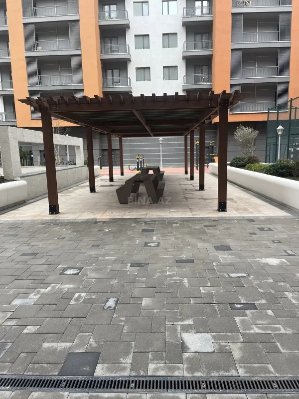 Satılır 3 otaqlı mənzil 140 m²