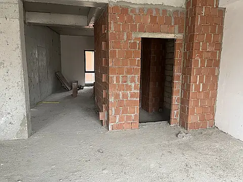 Satılır 3 otaqlı mənzil 140 m²