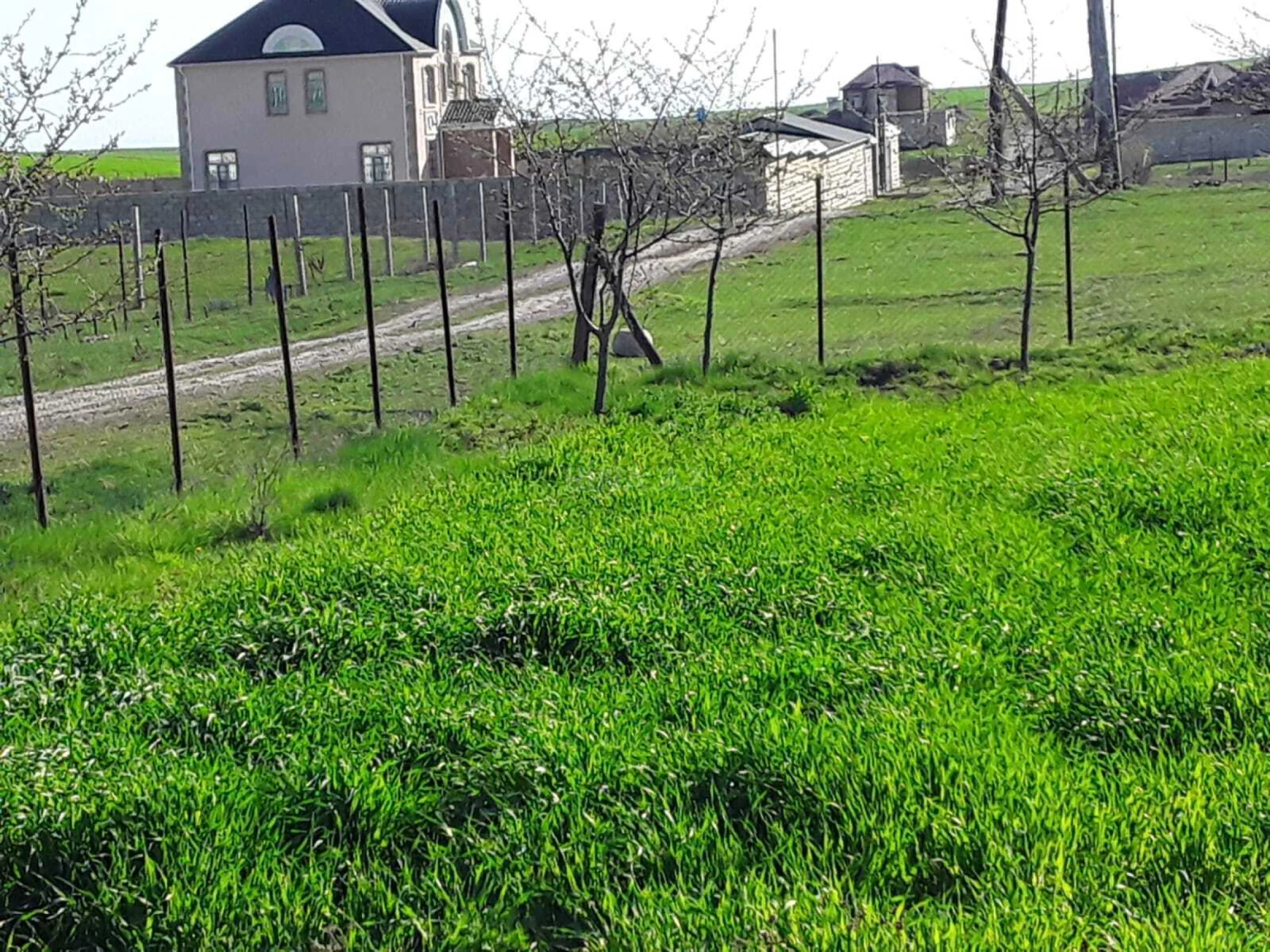 Satılır torpaq sahəsi 12 m²