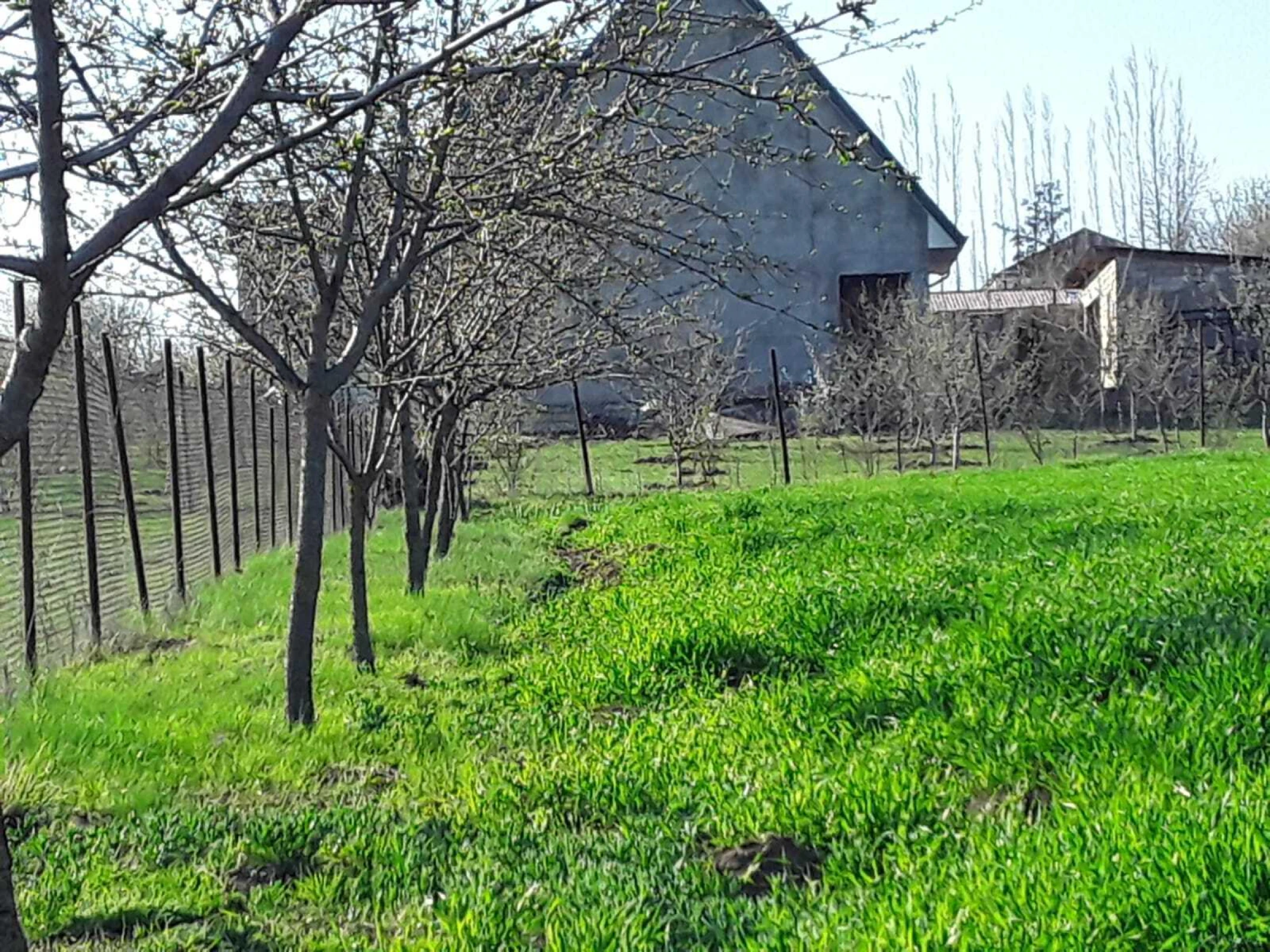 Satılır torpaq sahəsi 12 m²