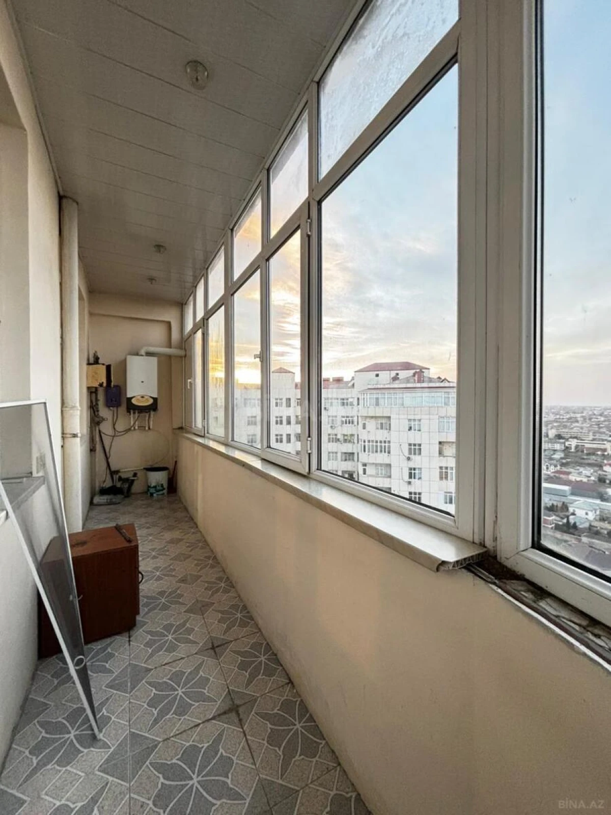 Kirayə verilir 2 otaqlı mənzil 75 m²