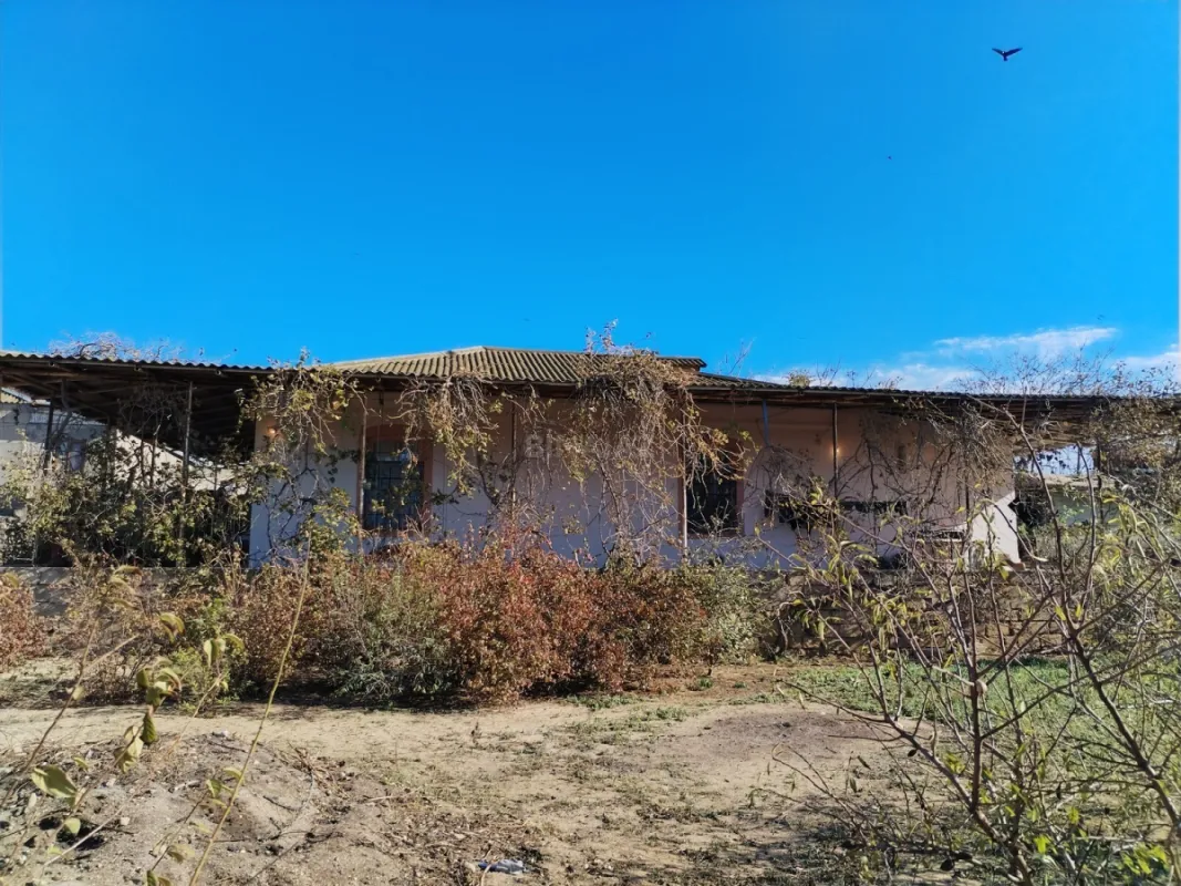 Satılır 5 otaqlı həyət evi 160 m²